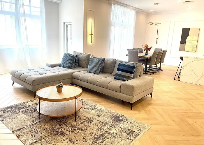 Buda Suite